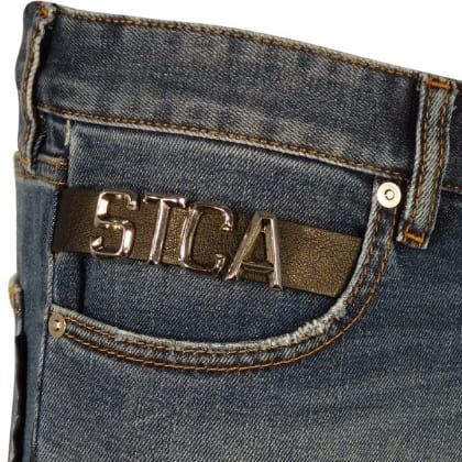 Jeans with metal logo